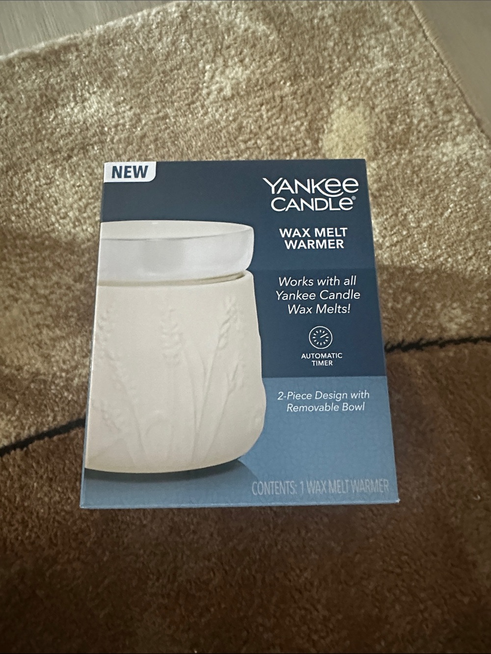 Yankee Candle White Wax Melt Warmer with Subtle Leaf Relief